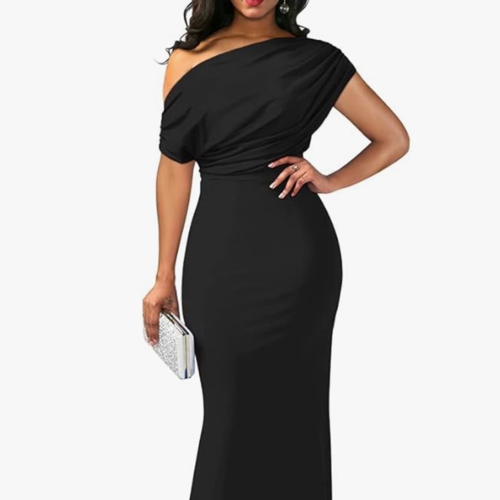 Black Off Shoulder Body-con Dress